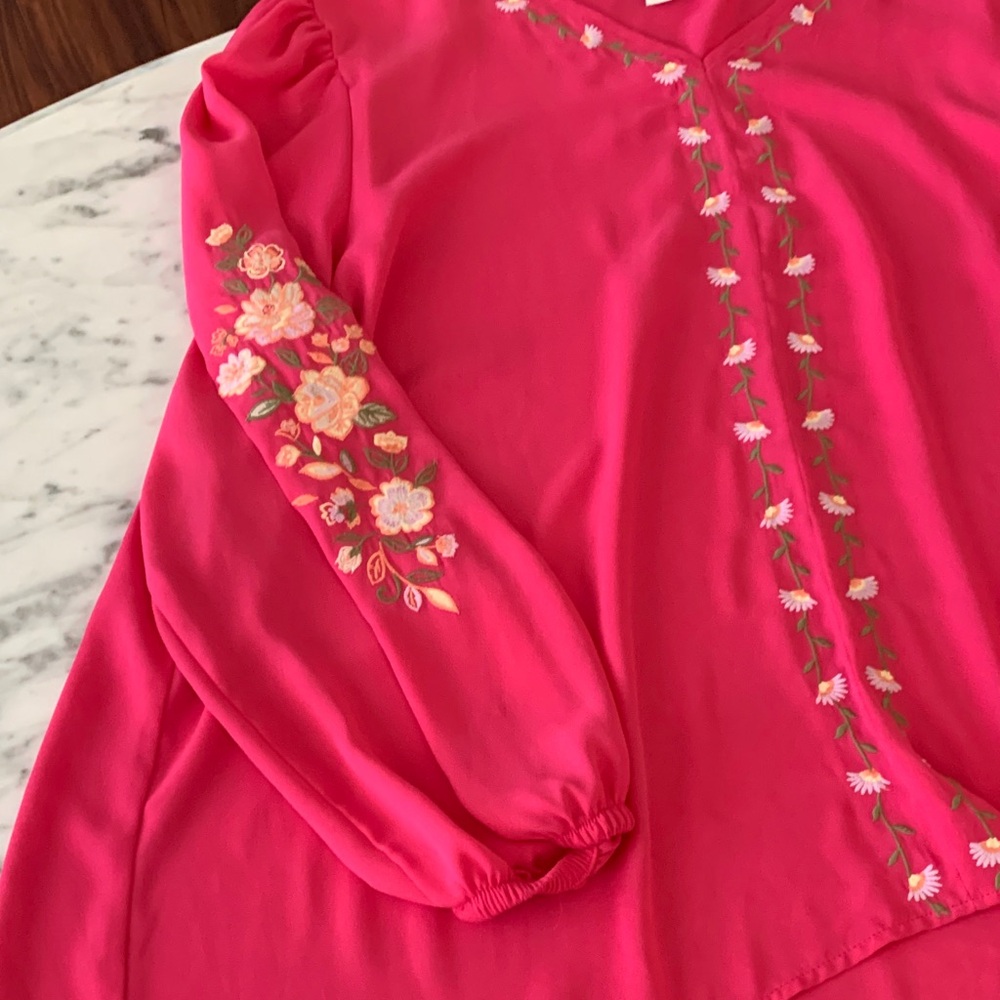 Flowy Pink Blouse - Picture 4 of 5